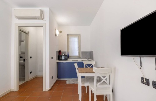 Cardona Apartment | Studio Apartment 'Dimora Il Feudo Apt 20' with Shared Pool, Wi-Fi and Air Conditioning