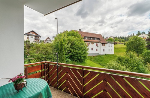 Kniebis Apartment | Studio Apartment 'Ferienwohnung B, 30 Qm' with Shared Terrace, Shared Garden and Wi-Fi