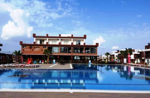 Trikomo Apartment | Studio apartment in a popular Holiday Resort, North Cyprus, close to Long Beach!