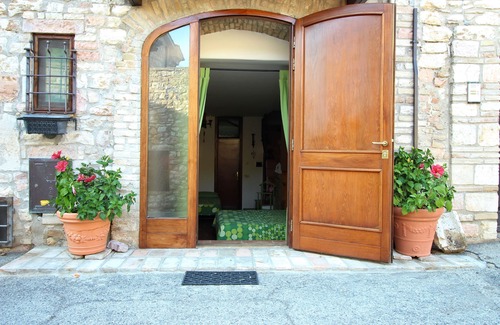 Assisi Apartment | Studio apartment in Assisi The Roman Amphitheater