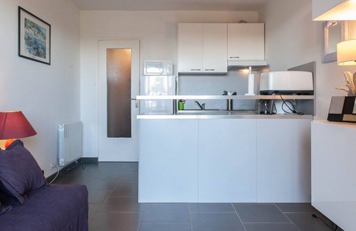 Le Lavandou Apartment | Studio apartment in Lavandou, feet in the water, cabin studio with 4 sleeps