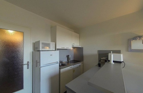 Le Lavandou Apartment | Studio apartment in Lavandou, feet in the water, cabin studio with 4 sleeps