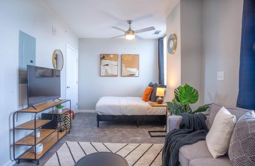 Central Business District Apartment | Studio Apartment in the heart of Downtown Mobile!!