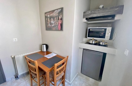 Agia Efimia Apartment | Studio Apartment 'Pelagia's 3' with Sea View, Wi-Fi and Air Conditioning