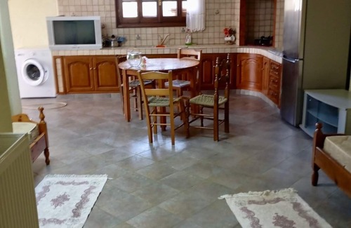 Leros Apartment | Studio Apartment 'Patela' with Sea View, Wi-Fi and Air Conditioning