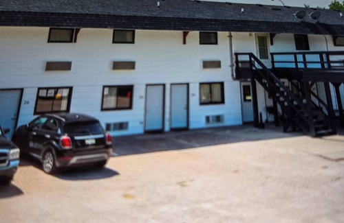 Hot Springs Apartment | Studio apartment with Utilities included with internet and cable.
