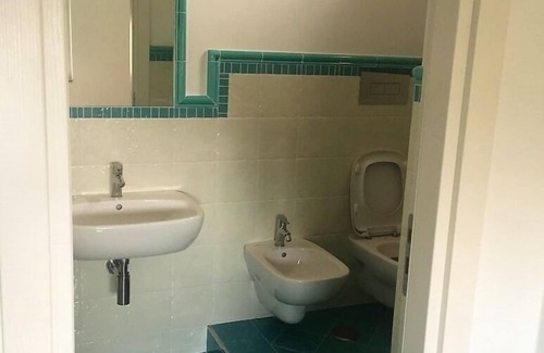 Marina di Pisciotta Apartment | Studio apartment with bathroom with sea view on the tourist port of Pisciotta
