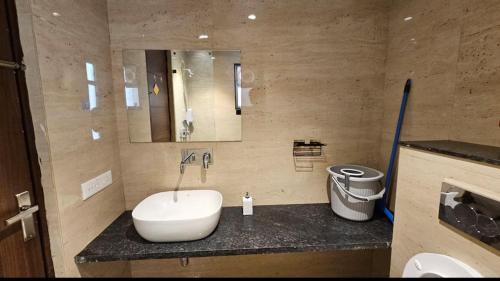 Sanganer Apartment | Studio Apartment with a View Near Bombay Hospital