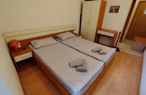 Samokov Apartment | Studio apartment with mountain view at Eagle Rock complex