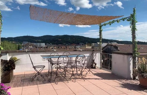 Historic Centre Apartment | studio apartment with terrace to 360 ° of the city