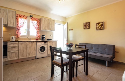 Faraklata Apartment | Studio Apartment "Zoi studio" with Sea View, Shared Garden & Wi-Fi
