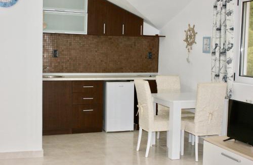 Donji Morinj Apartment | Studio apartments Morinj