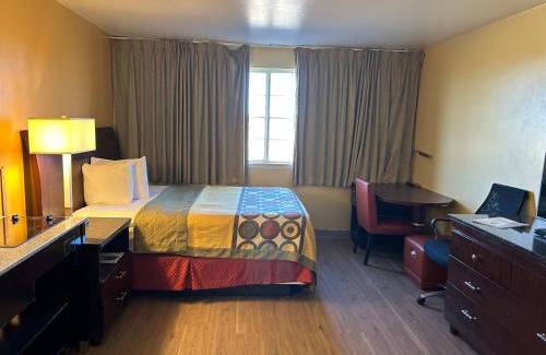 Sterling Hotel | Studio Apartments