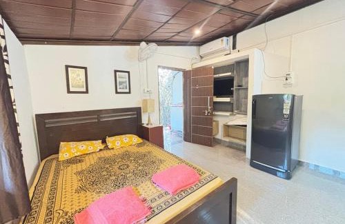 Arambol Apartment | Studio Arambol Escape R-8 by Mukund Sadan Arambol
