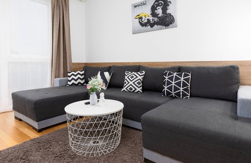 Donaustadt Apartment | Studio at Kagraner Platz
