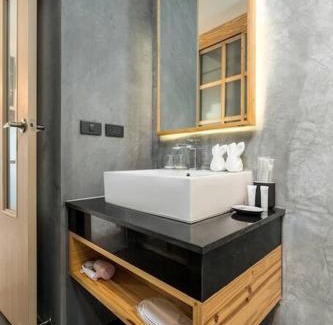 Nai Harn Apartment | Studio at Relife Windy with the great view