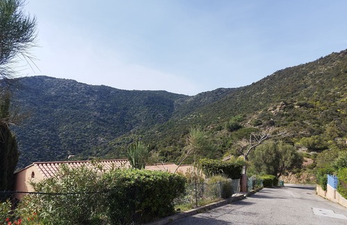 Le Lavandou Apartment | Studio au Calme, vue Imprenable
