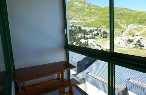 Arette Apartment | Studio au pied des pistes avec parking et casier à skis, Arette - FR-1-602-9
