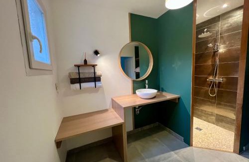 Saint-Marcel-les-Valence Apartment | Studio avec extérieur ombragé
