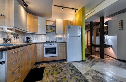 Indianapolis Condo | *Studio B* off The Y @Keystone 2BR 1BA Cozy Space*