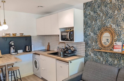 Anglet Apartment | Studio Biarritz, swimming pool, beach, golf, parking