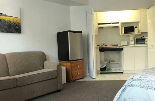 Saint Ferreol les Neiges Apartment | Studio at the base of Mont-Sainte-Anne