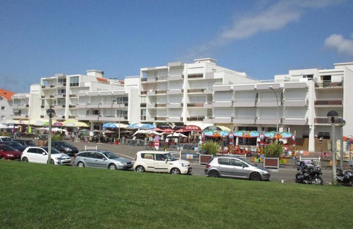 Biscarrosse Plage Apartment | Studio Cabin by the Sea in Biscarrosse Plage
