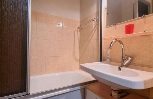 Saint-Etienne-en-Devoluy Apartment | Studio Cabine 4 pers avec Parking, Navette, WiFi et Proximité Pistes - Dévoluy - FR-1-525-192