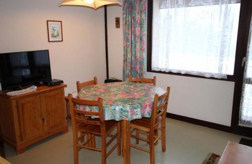 Chamrousse Apartment | Studio cabine avec jardin, 24m², Chamrousse 1650, idéal pour famille, équipements complets - FR-1-340-265