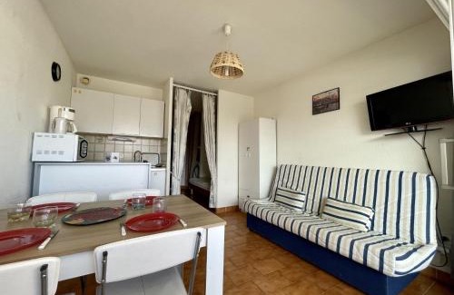 Sete Apartment | Studio cabine avec parking à 600m des plages à Sète - FR-1-338-162