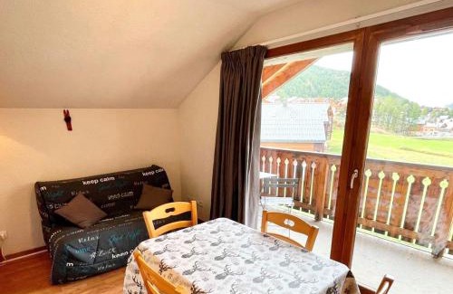 La Joue du Loup Apartment | Studio cabine pour 4 avec parking gratuit à La Joue du Loup - FR-1-504-633