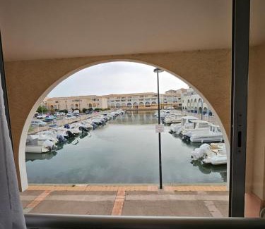 Sete Apartment | studio cabine - Sète - 6personnes - rénové - moderne - en bord de plage avec clim