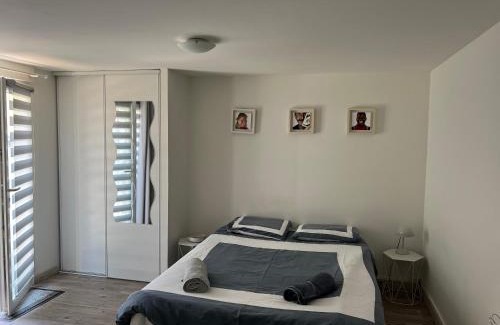 Fondettes Apartment | Studio calme et indépendant proche Tours