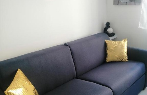 Chaumont Apartment | Studio chaleureux