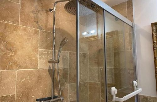 Charleville-Mezieres Apartment | Studio Charme Ardennais