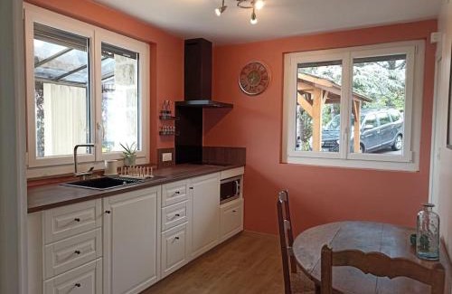 Vals-pres-le-Puy Apartment | Studio chemin de Saint Jacques