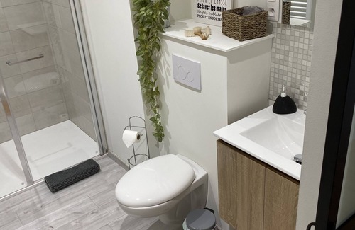 Lafrancaise Bed & Breakfast | Studio Chez Lhabitant Tout Confort