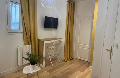 Lunel Apartment | Studio cocooning