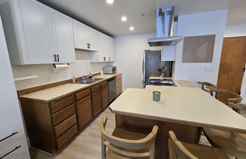Alyeska Apartment | Studio condo steps from ski lifts & Mountain Base with mountain-view balcony