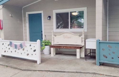 Taylor Apartment | Studio Condo With Bay View!