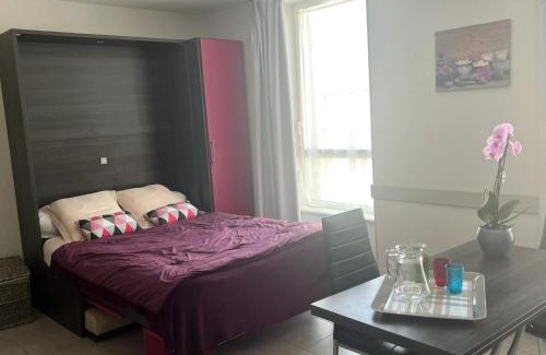 La Ferriere-aux-Etangs Apartment | Studio confortable à La Ferrière-aux-Étangs - 25 m² avec sauna