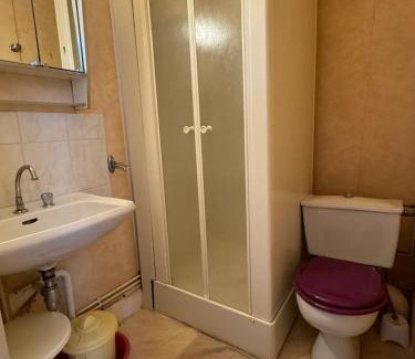 Neris-les-Bains Apartment | Studio confort à Néris-les-Bains - 18 m² avec jardin
