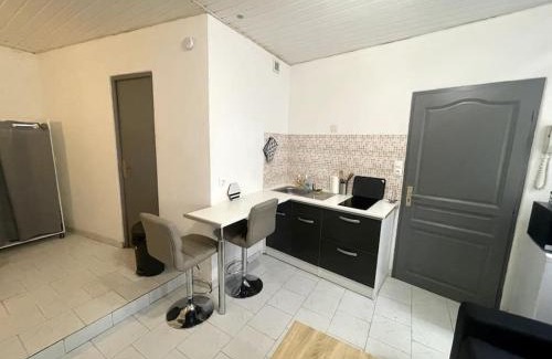 Douai Apartment | Studio confortable dans le centre de Douai