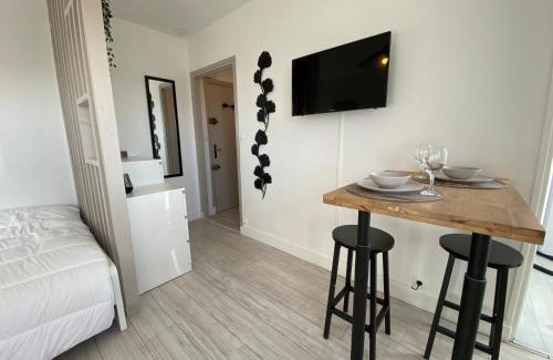 Ouistreham Apartment | Studio cosy à 200m de la plage