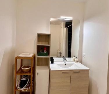 Le Blanc-Mesnil Apartment | Studio cosy - 15 minutes from Paris and CDG Airport