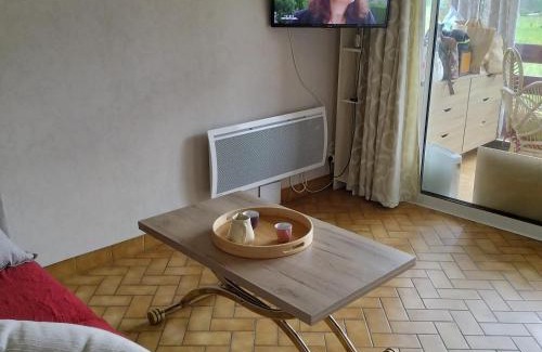 Barbotan-les-Thermes Apartment | Studio cosy avec terrasse et barbecue à Cazaubon - 28 m²