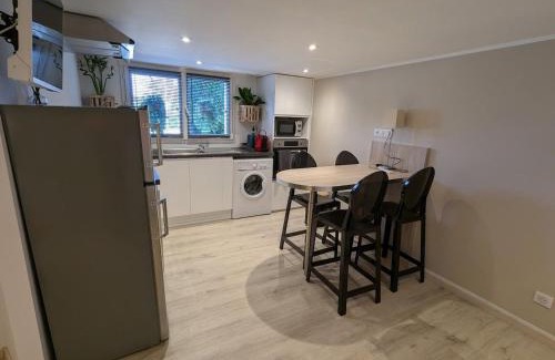 Dinoze Apartment | Studio cosy avec terrasse pr. à Epinal, parking compris - FR-1-589-661