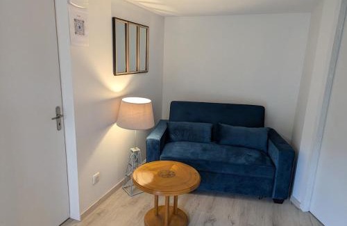 Dinoze Apartment | Studio cosy avec terrasse pr. à Epinal, parking compris - FR-1-589-661