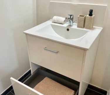 Rosieres-pres-Troyes Apartment | Studio Cosy