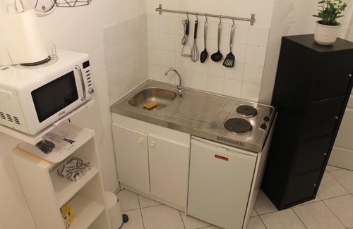 Quartier Vieux Marche-Cathedrale Apartment | Studio cosy meublé en hyper centre